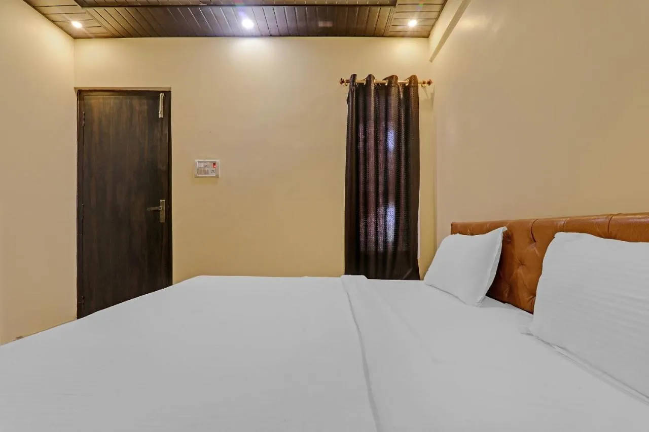 Oyo Flagship 83473 Hotel Kp Varanasi